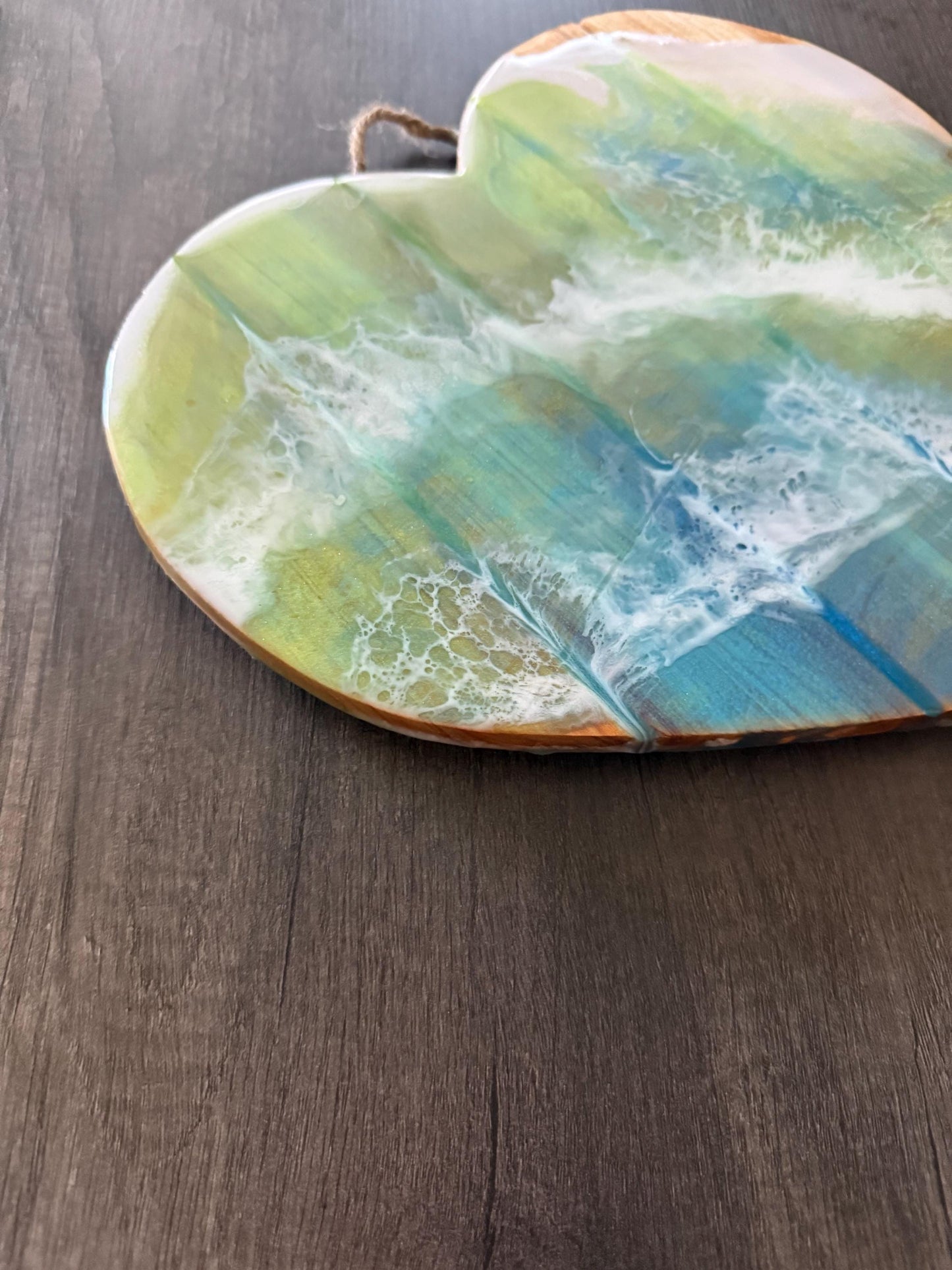 Ocean-Inspired Wall Art - Heart Shape - Coastal Escape: Dive into Tranquility