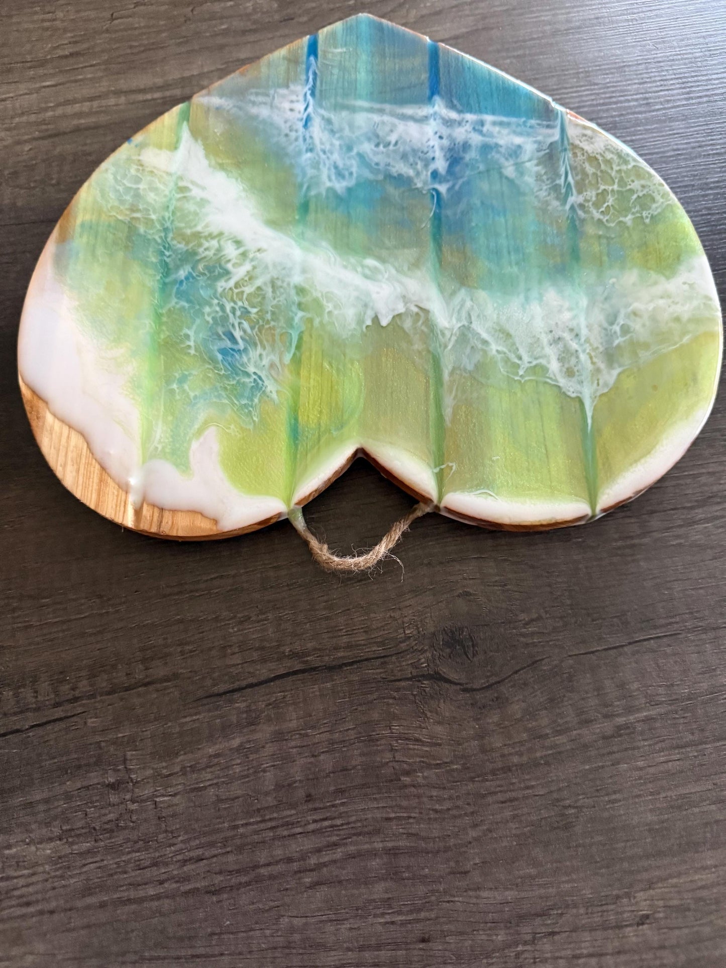 Ocean-Inspired Wall Art - Heart Shape - Coastal Escape: Dive into Tranquility